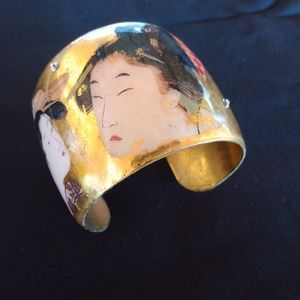Enovateur gold leaf cuff bracelet